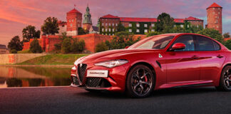 samochód z wypożyczalni